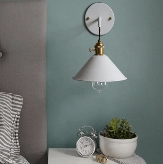 Linus - Vintage Plated Wall Lamp-Homelova