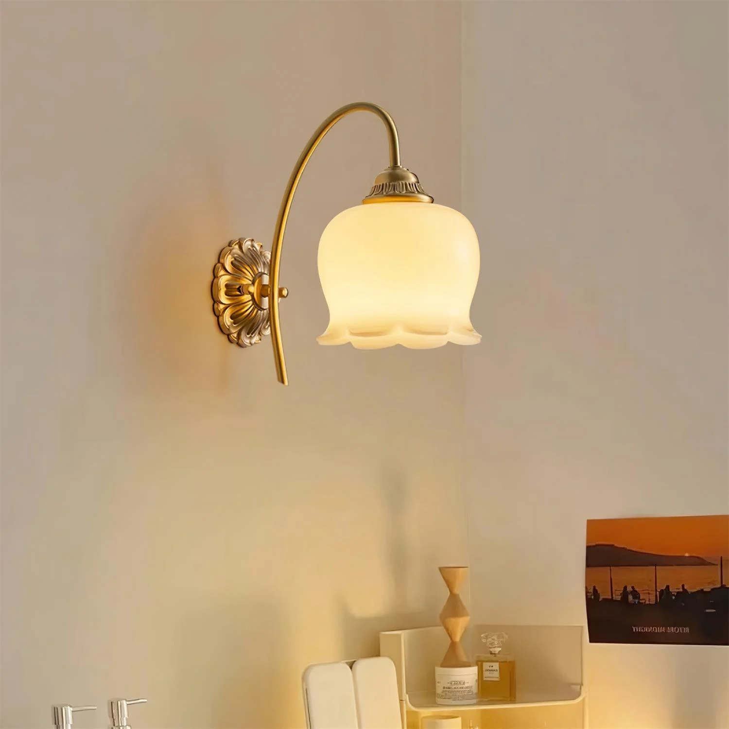 Vintage Mia Wall Lamp-Homelova