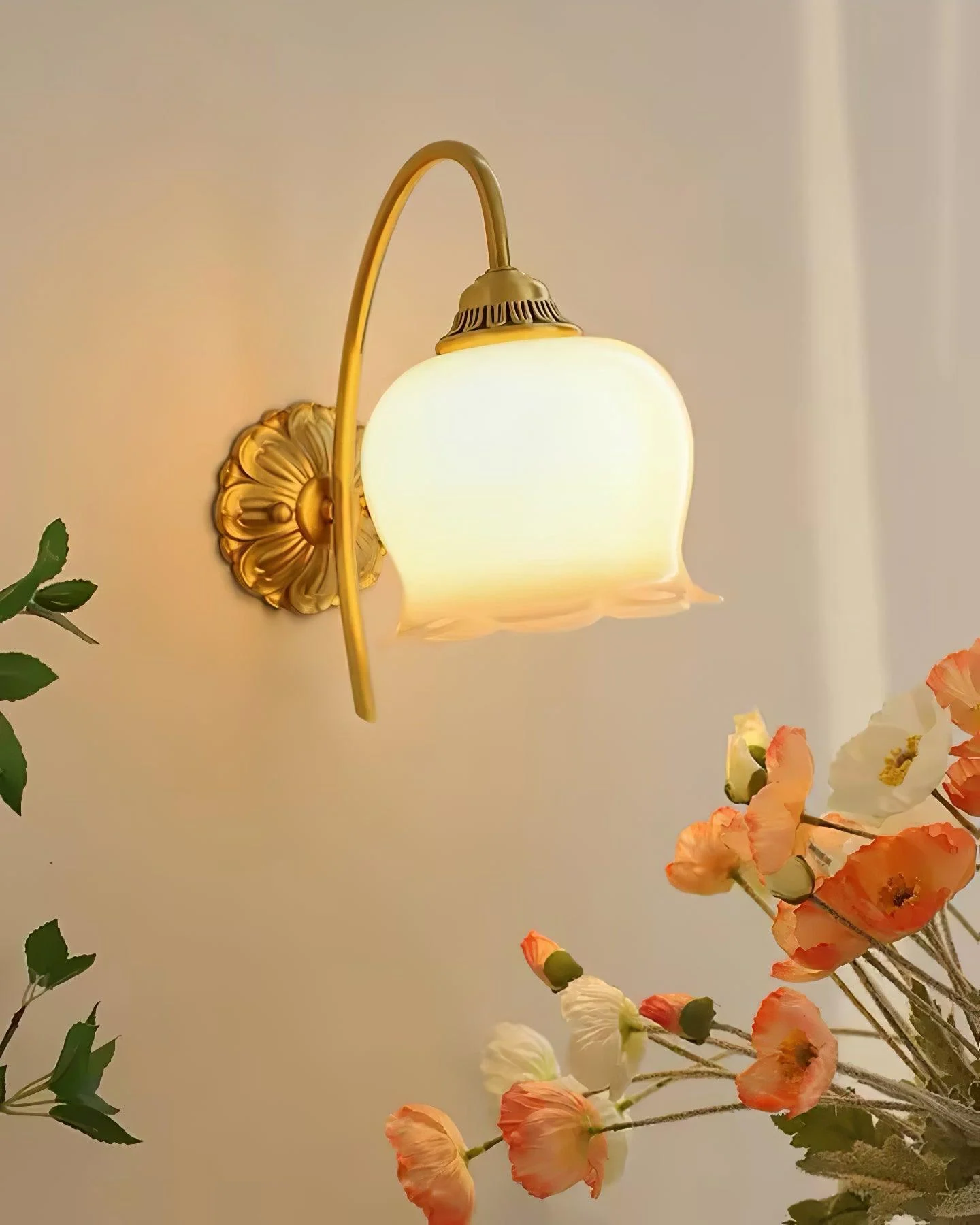 Vintage Mia Wall Lamp-Homelova