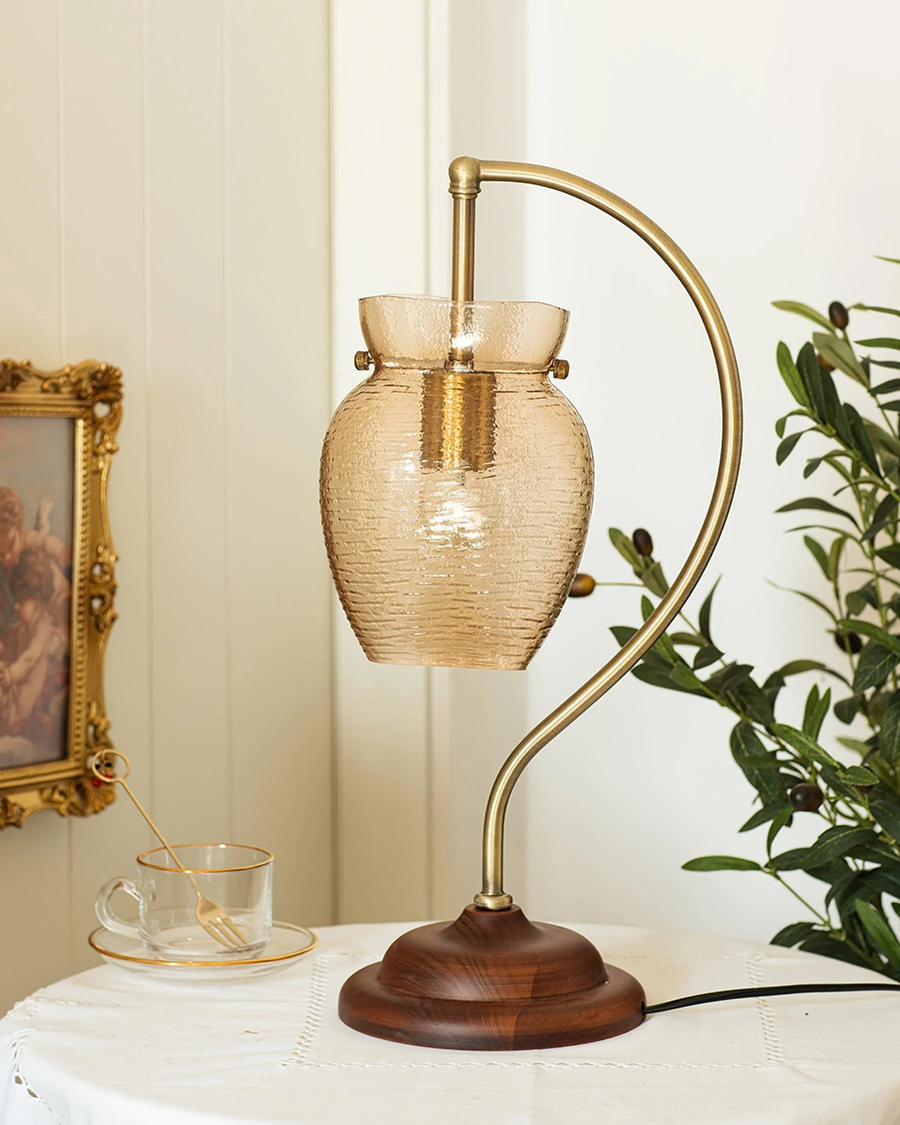 Vintage Natasha Table Lamp-Homelova