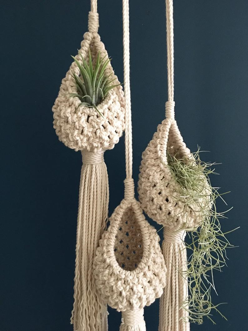 Handmade Macramé Plant Hanger - Decorative Suspension for Plants in Boho Style-Homelova