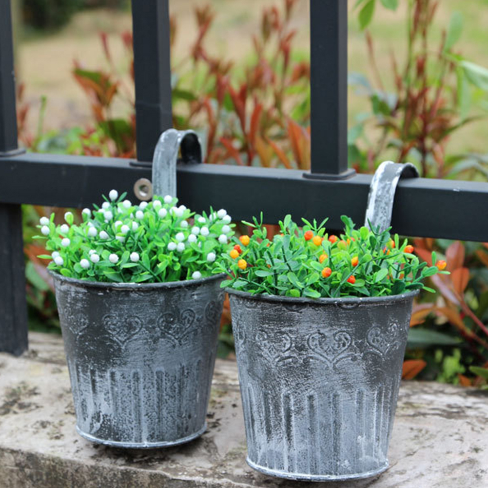 Hanging Metal Plant Pot in Vintage Design - Decorative Flower Pot for Indoor and Outdoor Use-Homelova