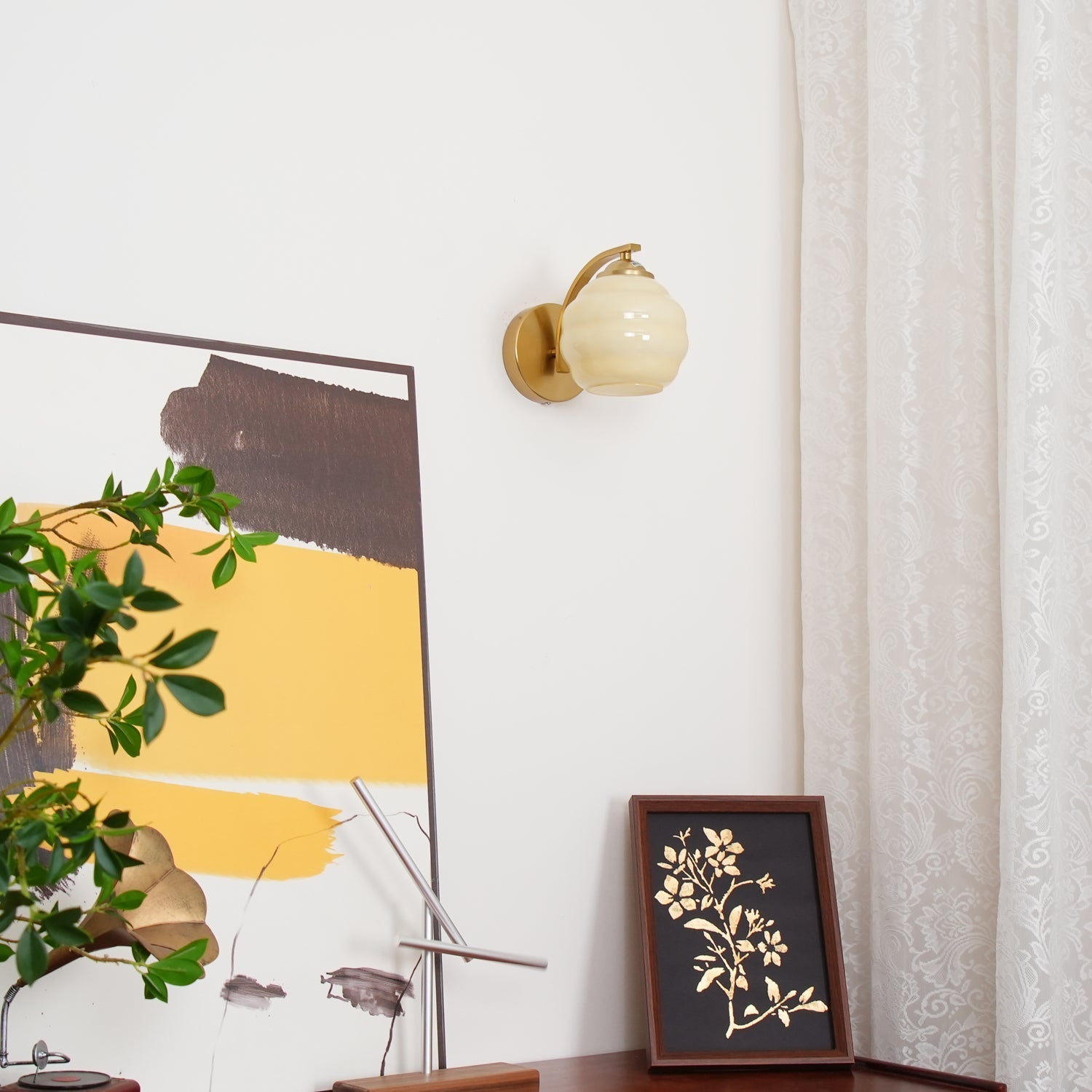Art Deco Plug-in Wall Lamp-Homelova