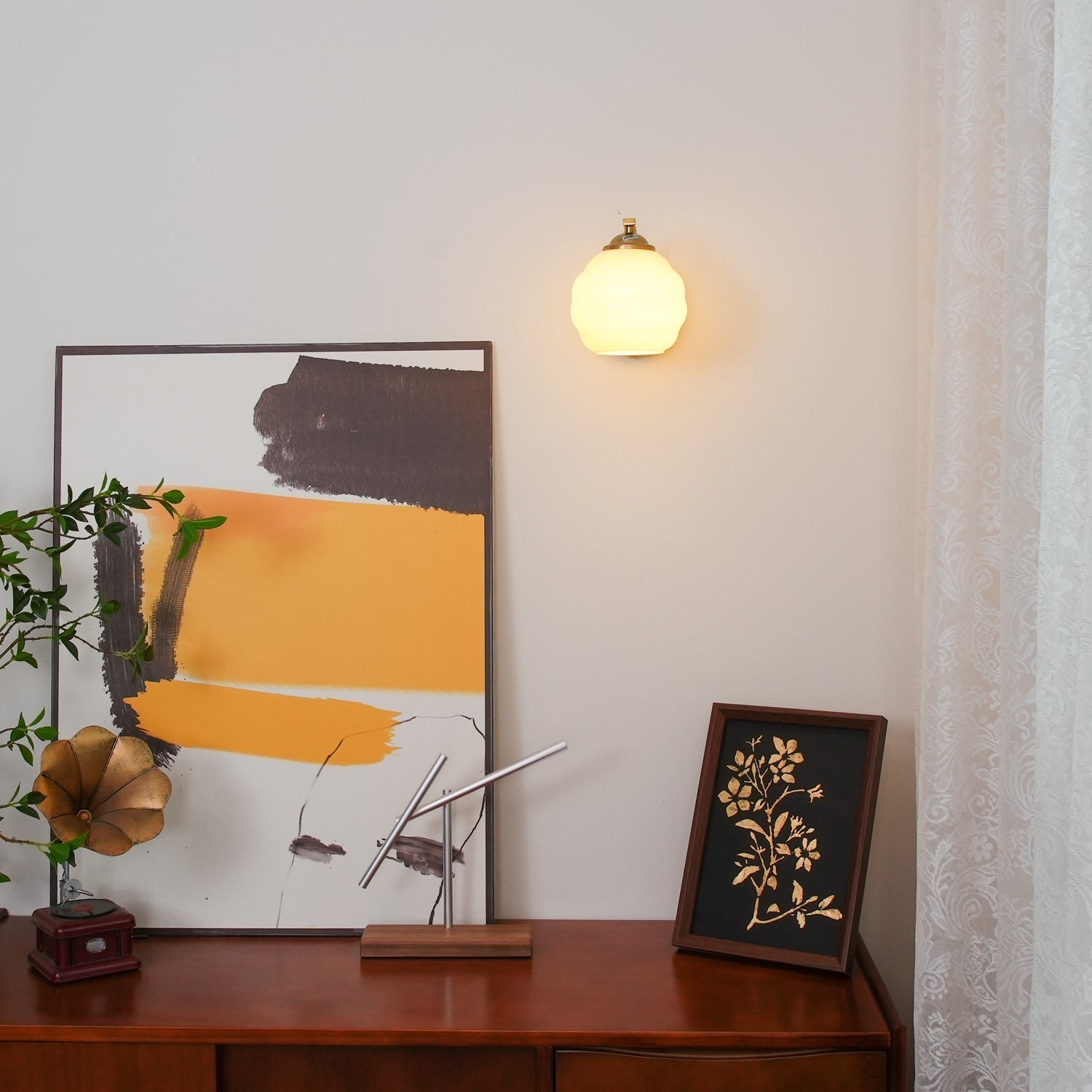 Art Deco Plug-in Wall Lamp-Homelova