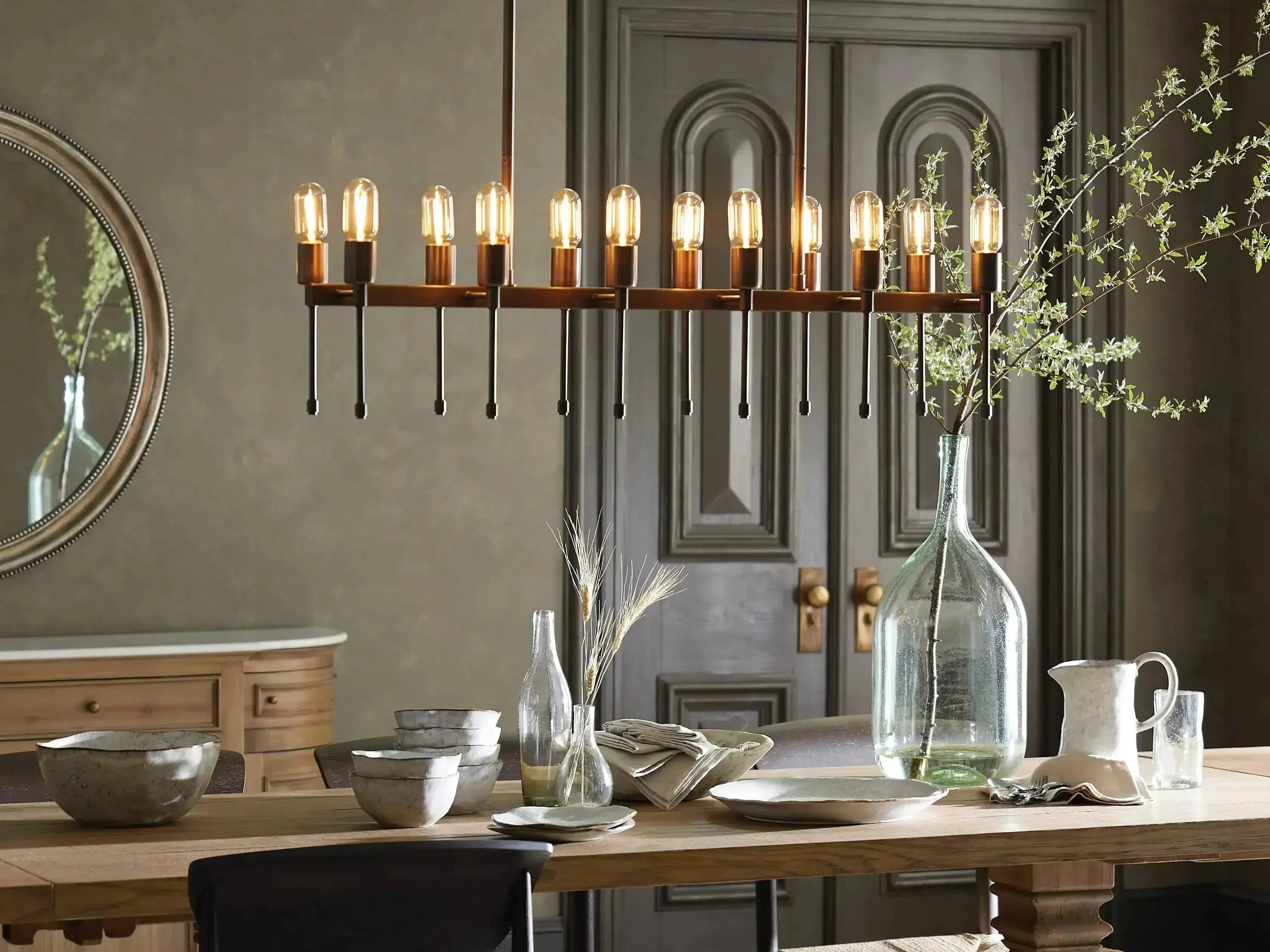 Dyer Linear Chandelier-Homelova