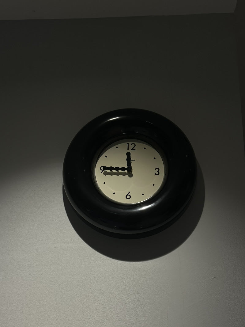 Exquisite Donut Wall Clock - Round Art Clock for Home, Office & Cafe Decor-Homelova