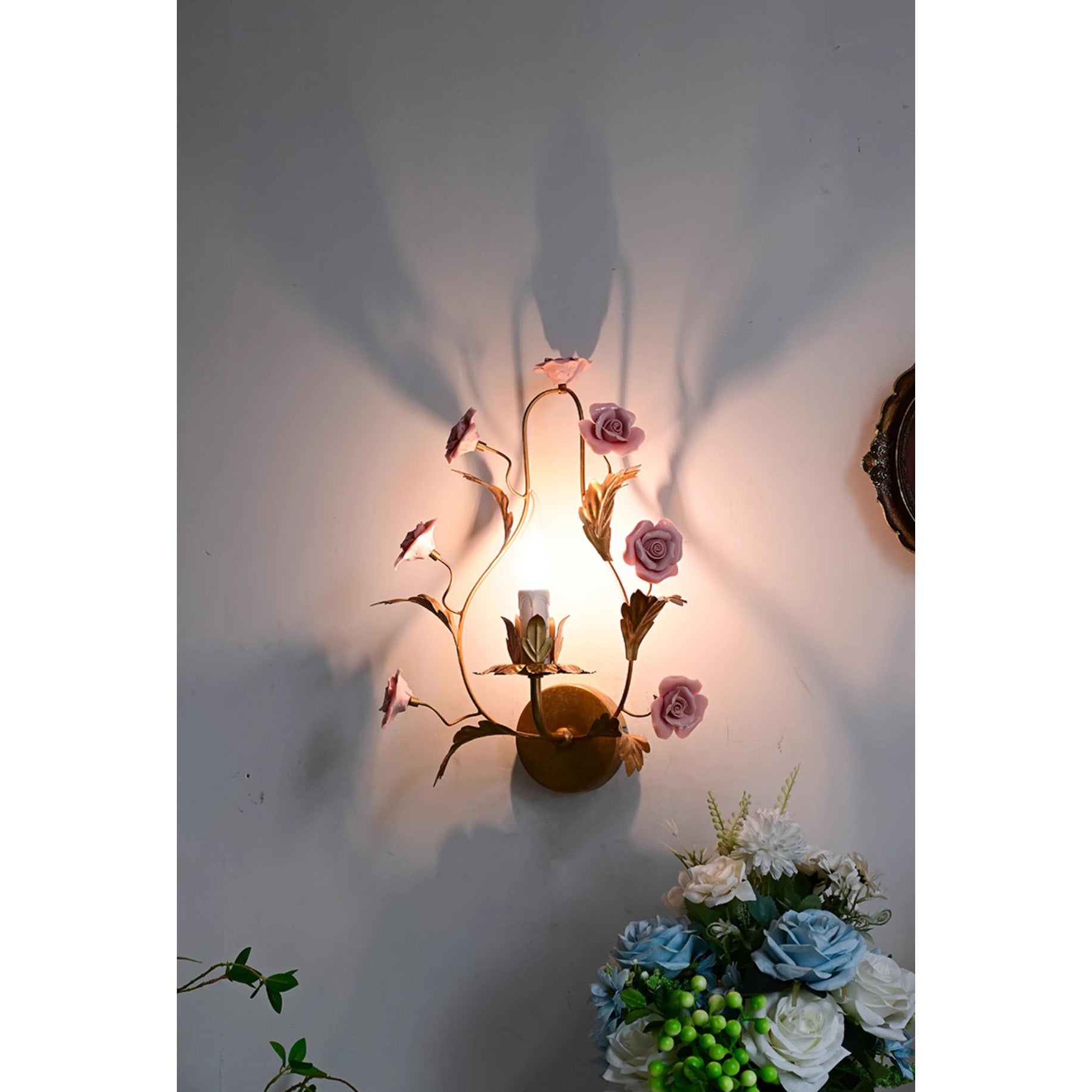 Heritage Floral Wall Lamp-Homelova