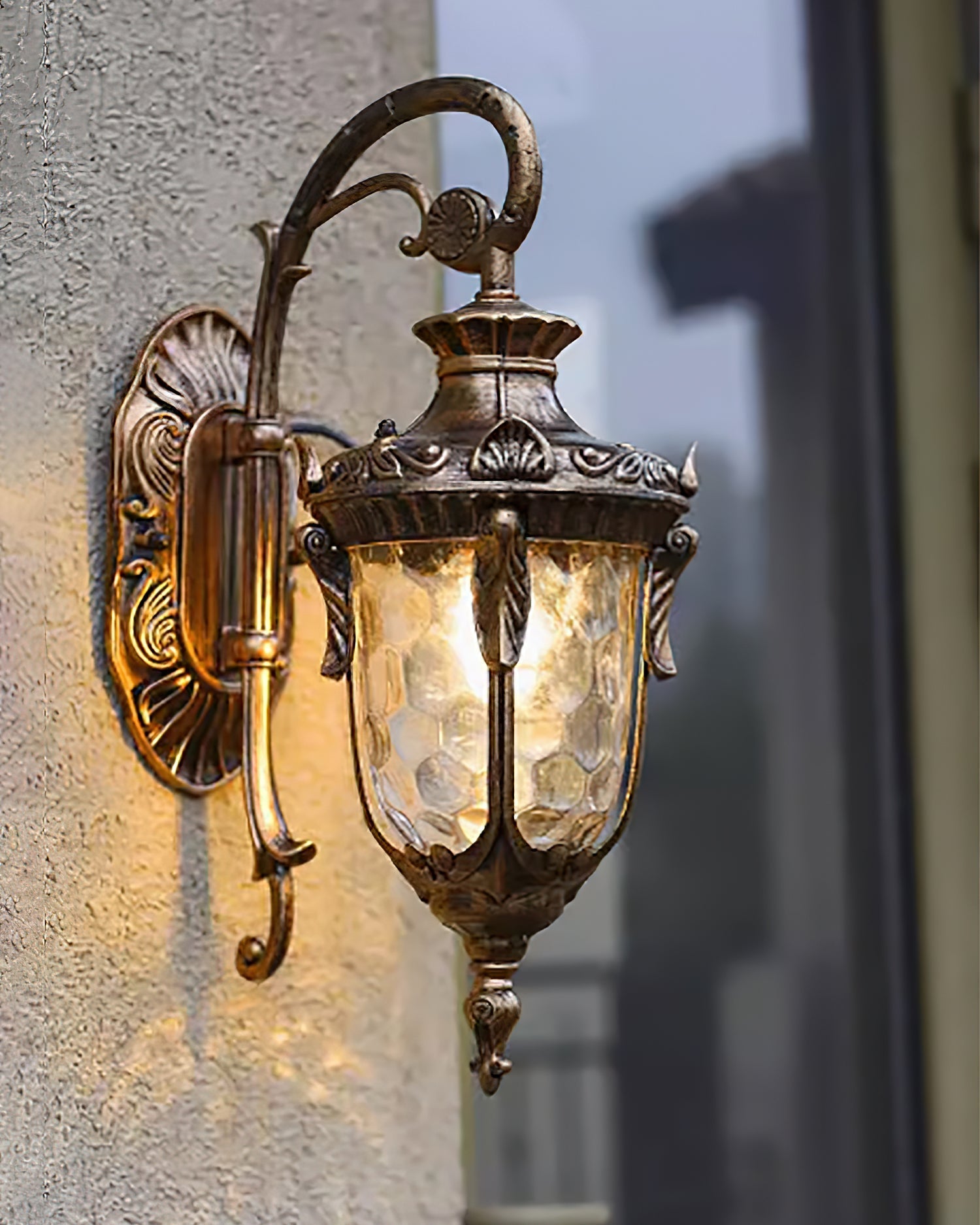 Heritage Outdoor Wall Lamp-Homelova