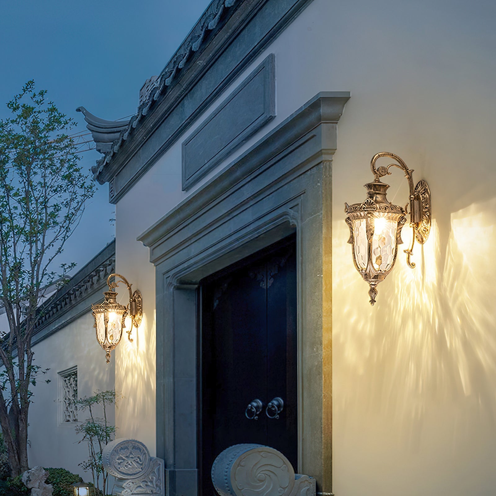 Heritage Outdoor Wall Lamp-Homelova