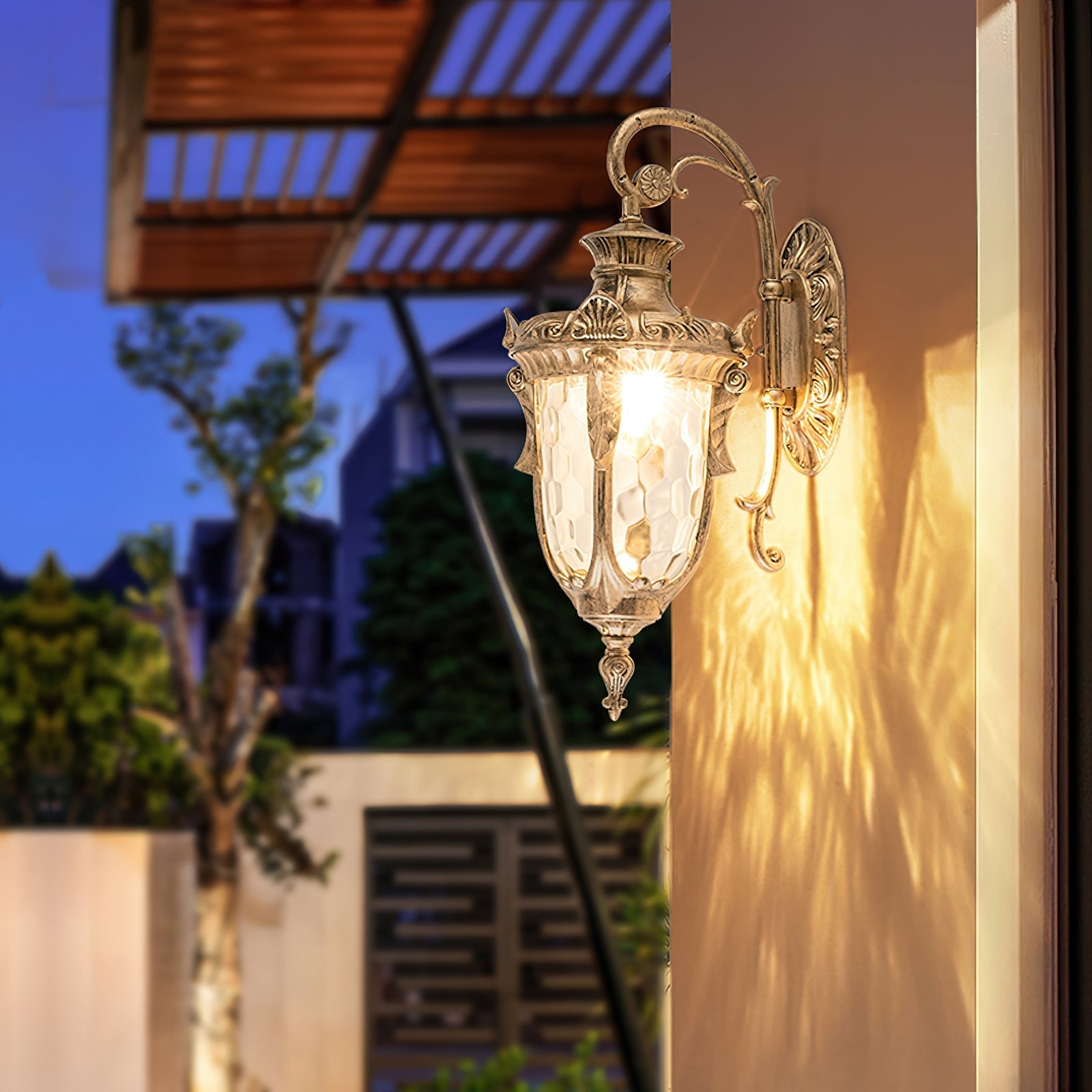 Heritage Outdoor Wall Lamp-Homelova