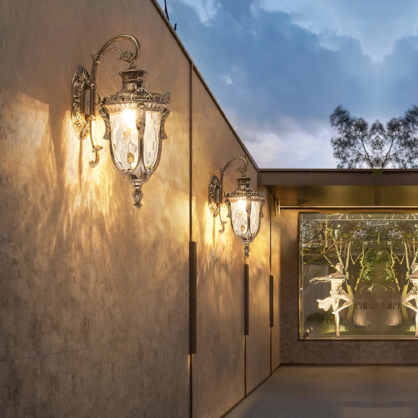 Heritage Outdoor Wall Lamp-Homelova