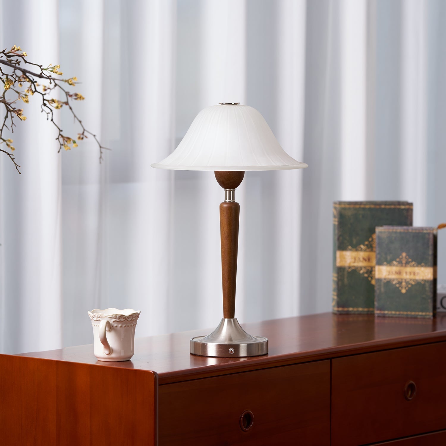 Winston Vintage Table Lamp-Homelova
