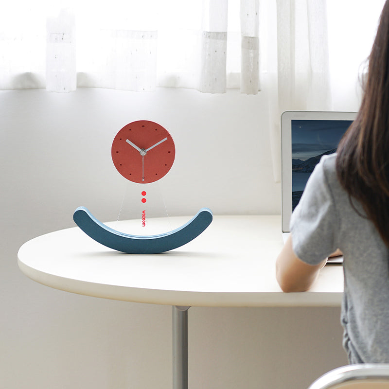 Artistic Swing Table Clock, Suitable For Desktop Decoration, Office Decoration Ideas-Homelova