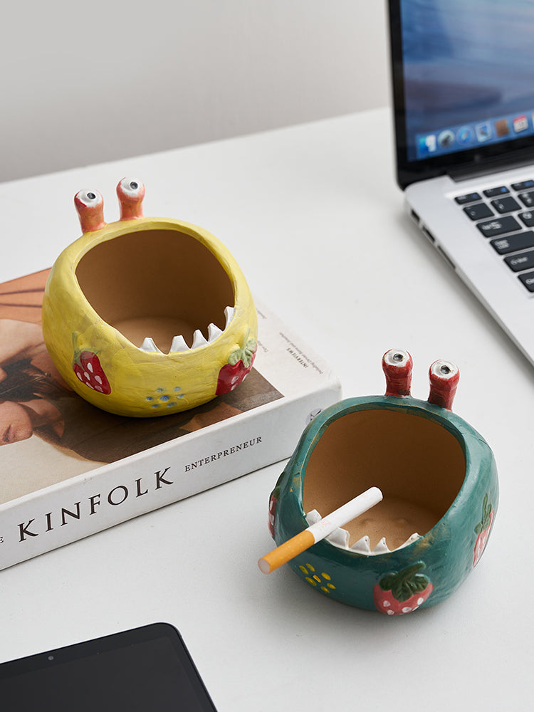Big Mouth Monster Ceramic Ashtray, Amazing Art Decor-Homelova