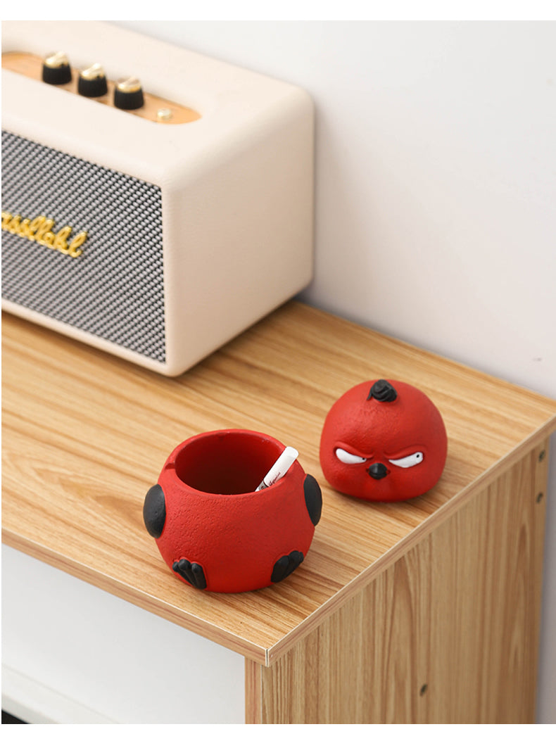 Concrete Chick Ashtray With Contempt Expression, Funny Desktop Decoration-Homelova