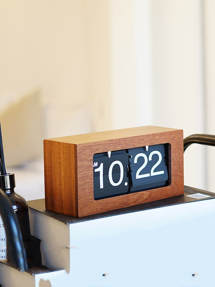 Classic Square Wooden Desktop Flip Clock - Timeless Elegance for Office Desk-Homelova