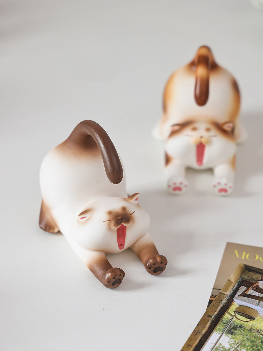 Exquisite Ceramic Sleeping Cat Phone Stand: Cute Desktop Ornaments-Homelova