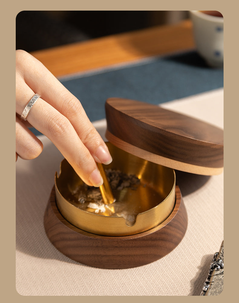 Minimalist Wooden Ashtray with Metal Liner-Homelova