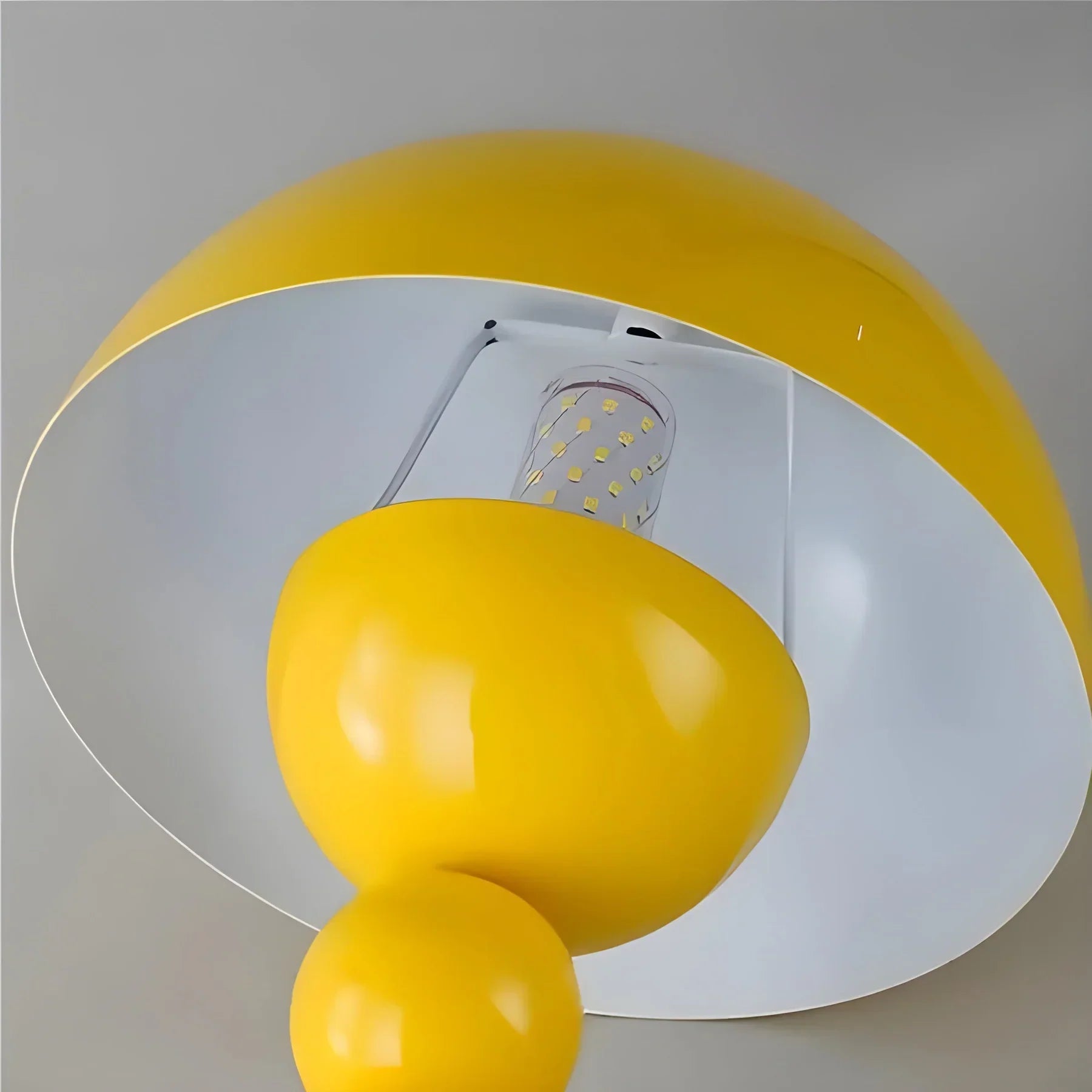 Modern Table Lamp in Scandinavian Design with Gold Accents-Homelova