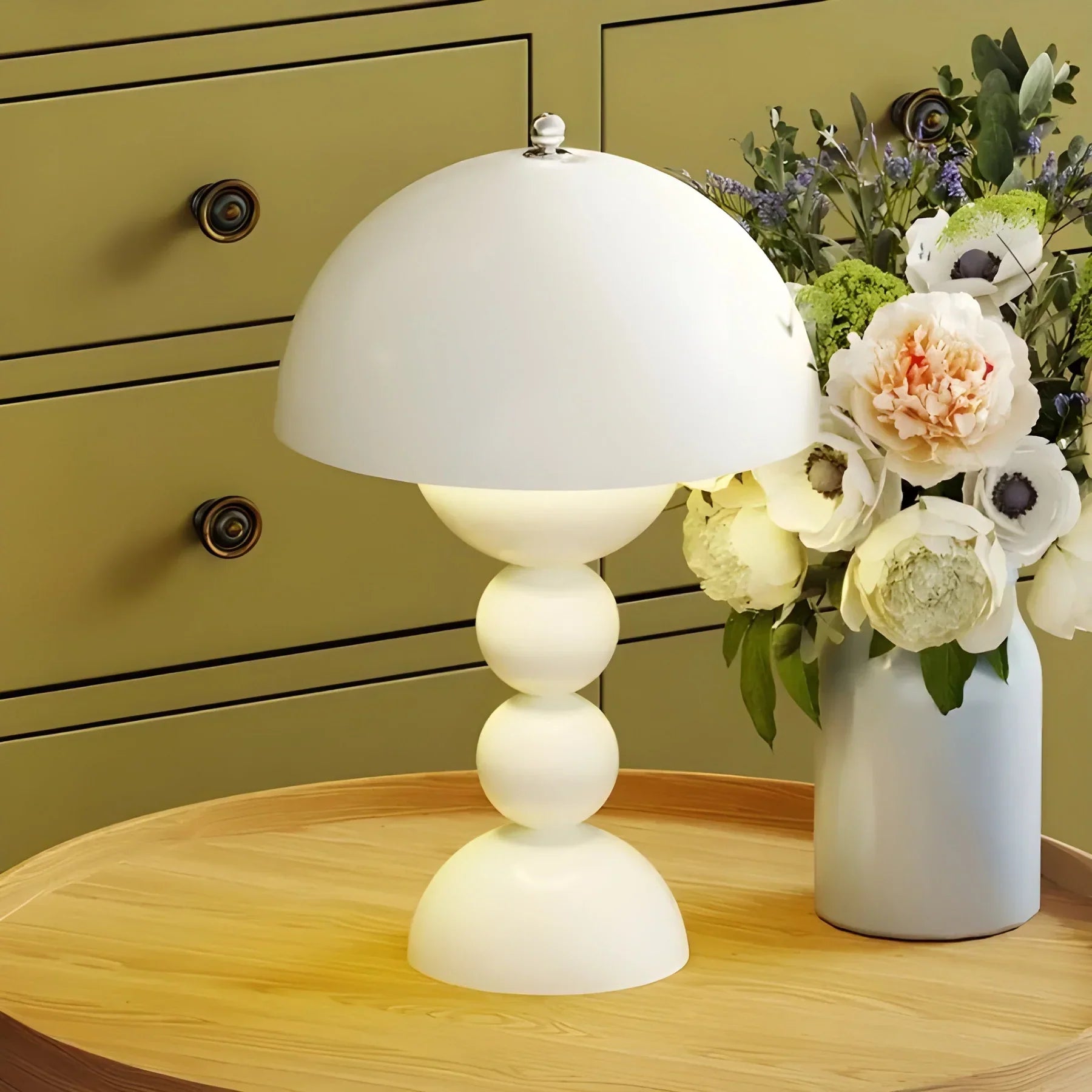 Modern Table Lamp in Scandinavian Design with Gold Accents-Homelova