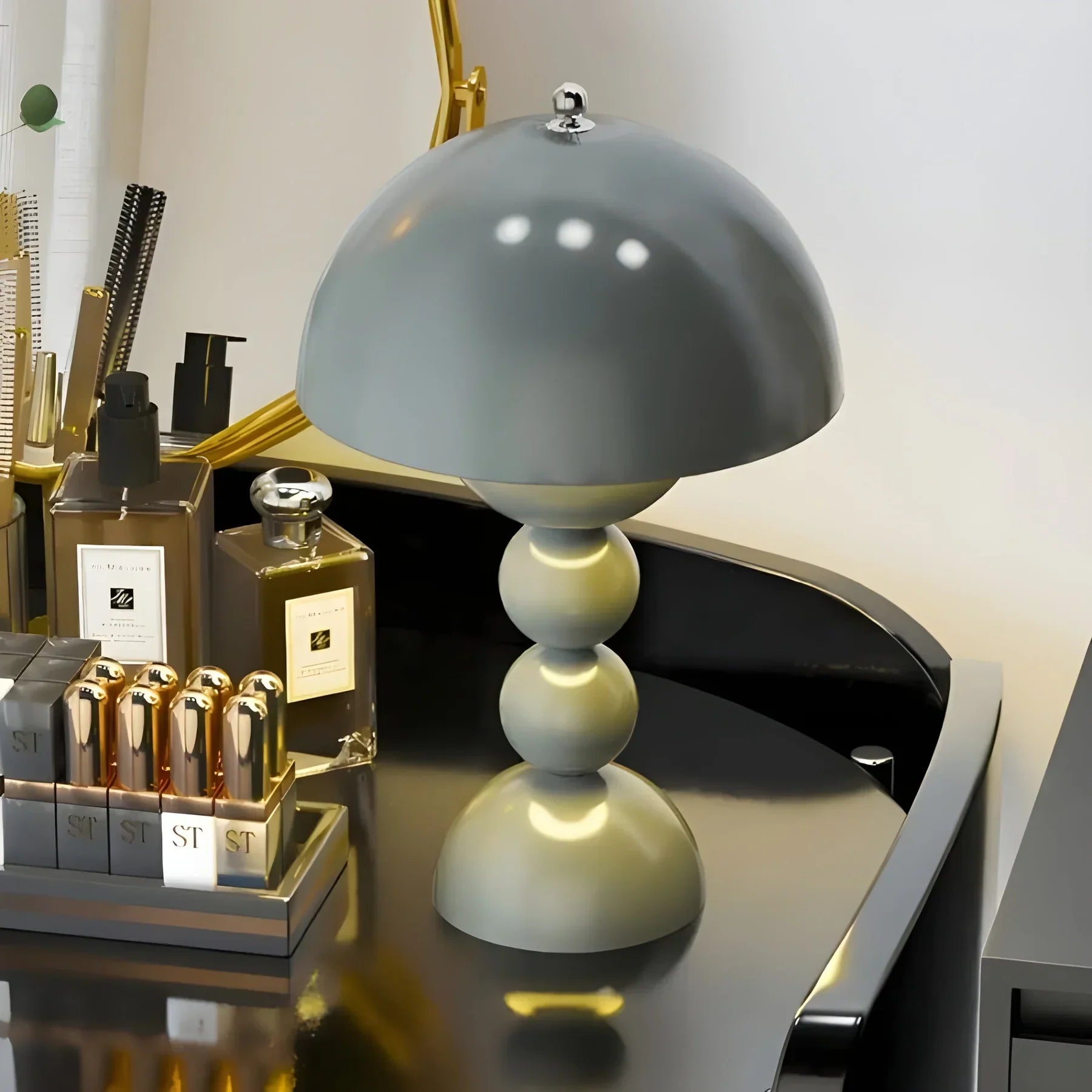 Modern Table Lamp in Scandinavian Design with Gold Accents-Homelova