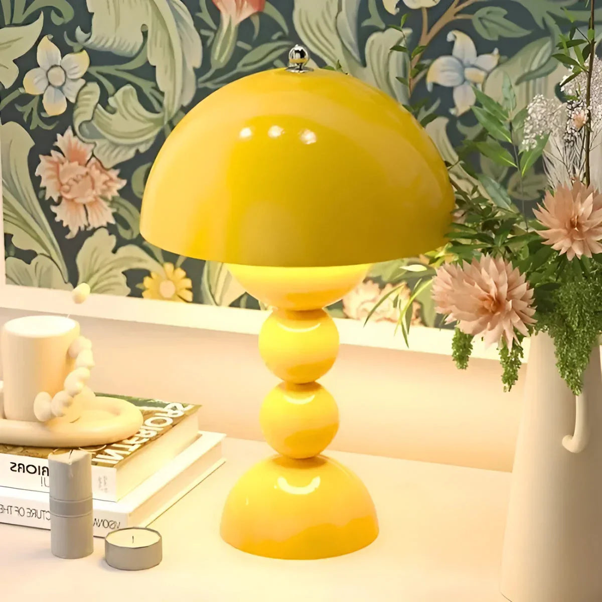 Modern Table Lamp in Scandinavian Design with Gold Accents-Homelova